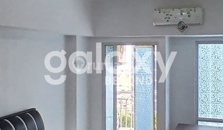 Apartemen Orchard Lantai 11, Connecting To Pakuwon Mall Furnished