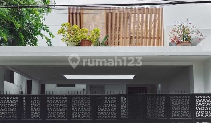 Rumah Baru Baru Mewah & Furnish di Sayap Dago!
