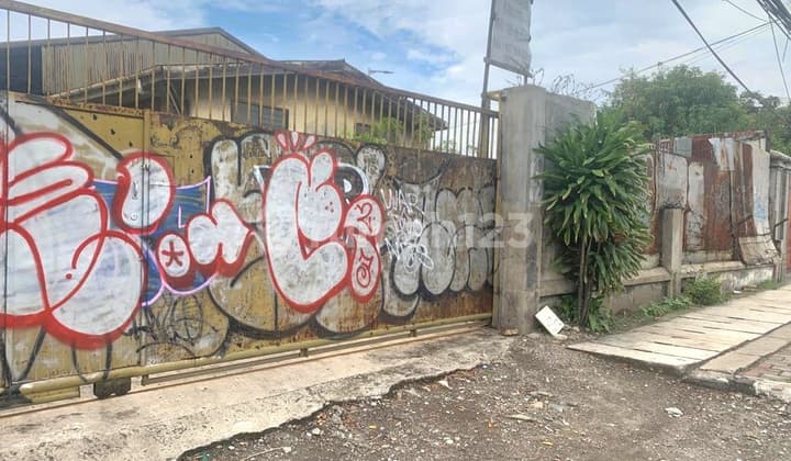 For Lease Strategic Commercial Land on Daan Mogot Main Road