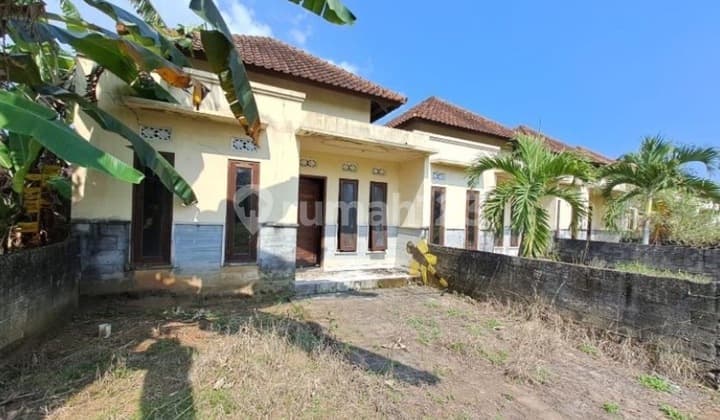 Semi-Finished House in Wanasara, Bongan