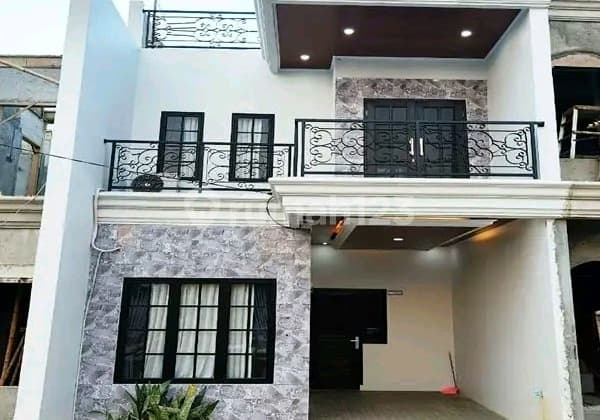 Cheapest Luxury House on Main Road, in Front of Cijago Toll, 5 Minutes to LRT Harjamukti, 10 Minutes to Cibubur Junction Toll, Guaranteed Flood-Free.