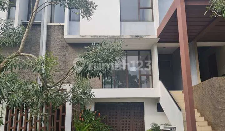 Dijual Rumah 3 Lantai di BSD City Perumahan Foresta Cluster Placido