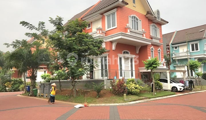 Rumah Full Duenished PPJB 2.5 Lantai di Omaha Gading Serpong