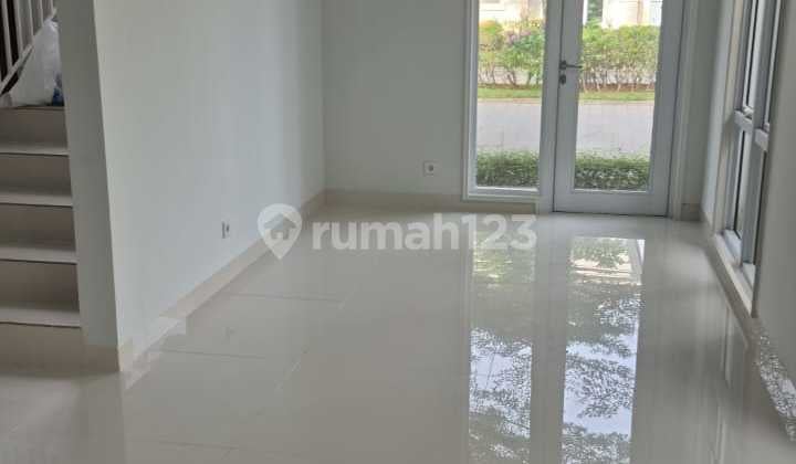 Rumah Hook 2 Lantai Hadap Utara Unfurnished di Gading Serpong