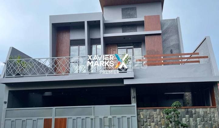 For Sale: Modern 2-Story Luxury House in Araya Golf Malang