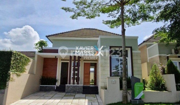Dijual Rumah Modern Full Furnish Hanya 7 Menit Dari Exit Tol Malang, Cemorokandang, Malang