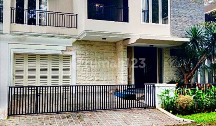 Modern Fully Furnished House for Sale in Greenwood Golf Araya, Malang
