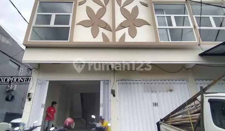 Shop House for Sale on Saxofon Street, Malang City