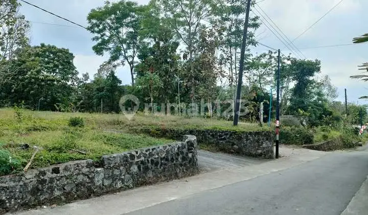 Pekarangan 3 Muka Sejuk di Area Wisata dan Perkebunan,Peternakan Pakem Atas di Purwibinangun Pakem Sleman.jk4015