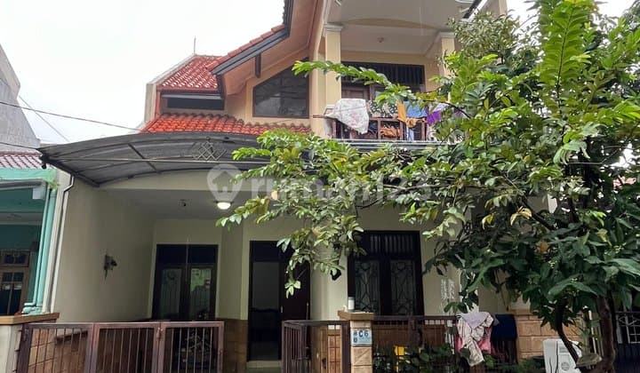 Rumah Dua Lantai di Dalam Perumahan Digas Alam Cimanggis Depok
