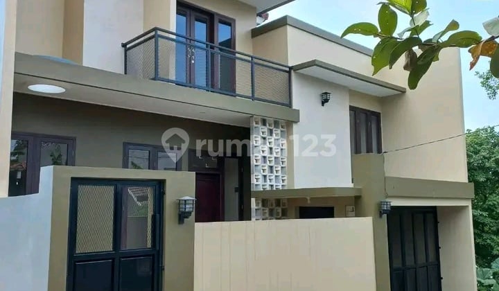 Dijual Cepat.! Rumah Dua Lantai di Pondok Cina
