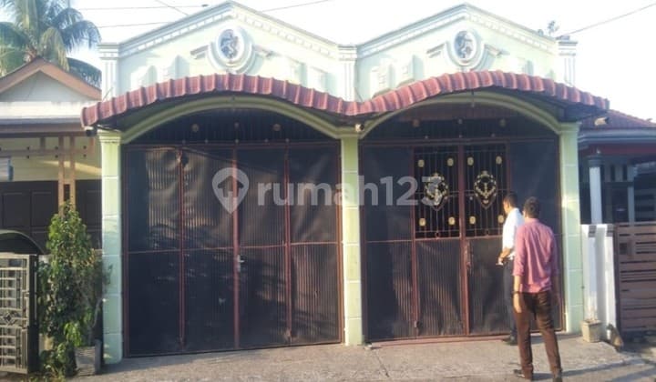 Rumah Tinggal Dekat dengan Pemukiman Warga, (Wilayah Elit)