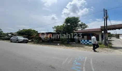 Rumah Berada di Perumahan Ditengah Kota