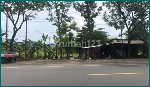 Dijual Tanah Luas, Berada di Pinggir Jalan Raya, Strategis