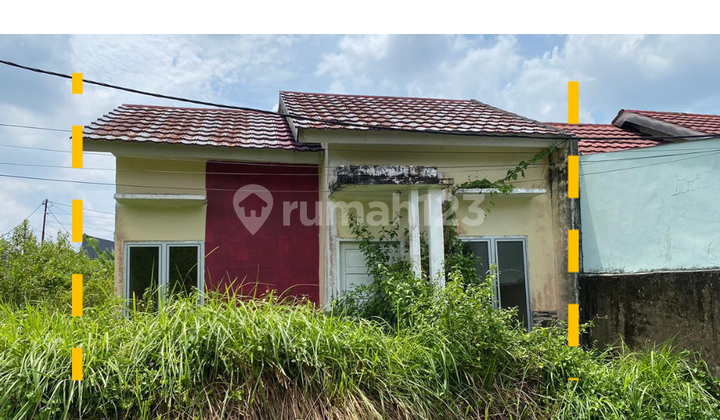 Residential House Near Punti Kayu Tourism Park Area, Griya Permata Mataram Housing