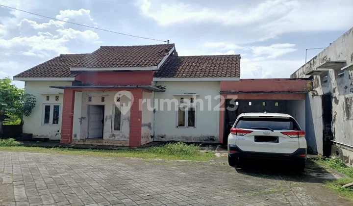 Rumah Dijual Tasikmadu