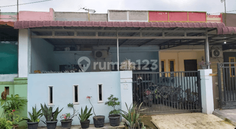 Rumah Berada di Dalam Komplek di Daerah Patumbukan dan Dekat Pemukiman Warga