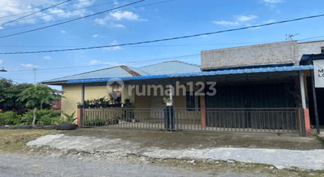 Rumah Tinggal di Pemukiman Warga