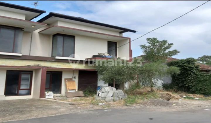 Rumah Dijual Tamansari.