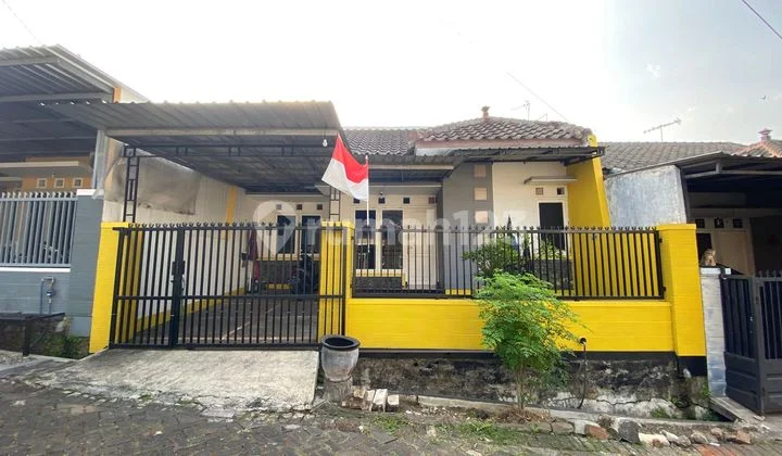 Shophouse in Malang