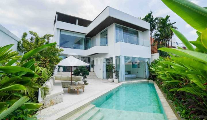 Modern Villa For Sale In Canggu Prime Location