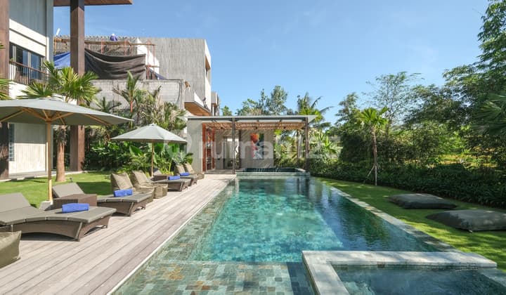 9 Bedrooms Luxury Spacious Villa In Buduk