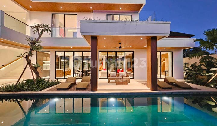 Modern 3 Bedroom Two Storey Layout Villa