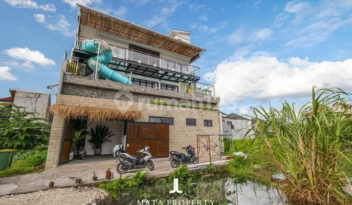 Modern 3-Storey Villa With Bonus Lease Land In West Denpasar