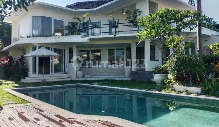 3 Bedroom Villa In Pererenan For Rent