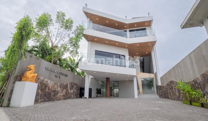 For Sale 4 Level Commercial Building In Beachfront Sanur
