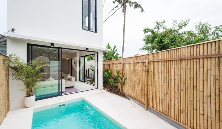 Two Modern 2-Bedroom Villas With Rice Field Views In Canggu