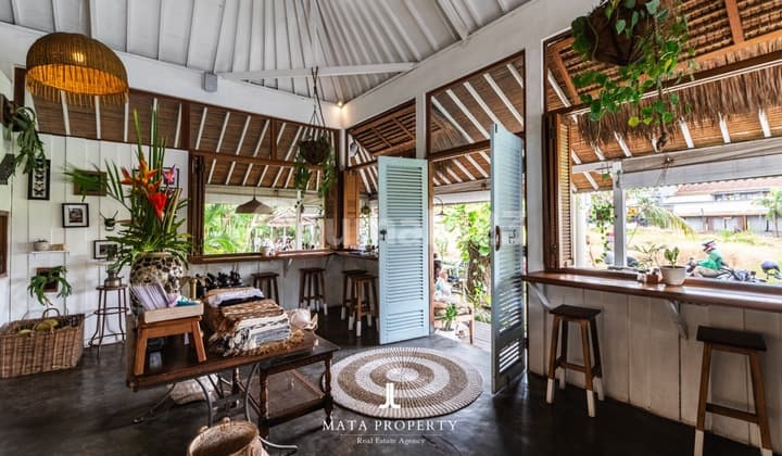 Vegetarian Café Restaurant For Sale In Canggu