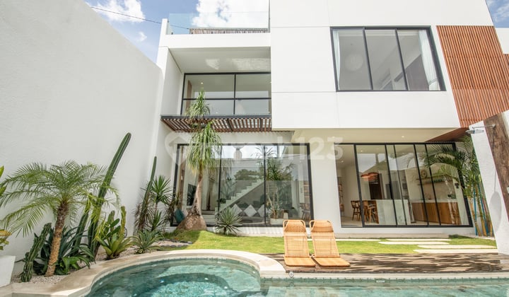 Modern 2 Bedroom Villa For Lease In Batu Bolong