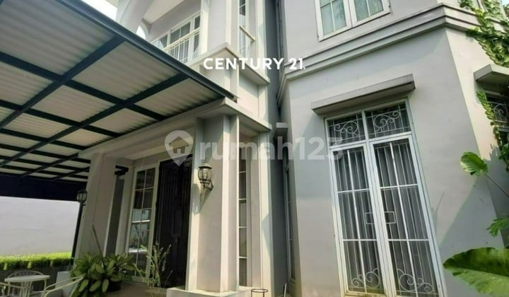 House with Swimming Pool in Kencana Loka BSD 7166