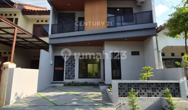 Rumah Baru dengan Rooftop di Graha Raya 10378