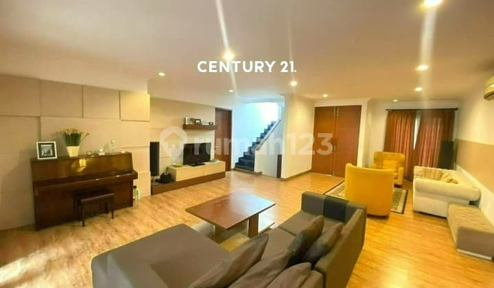 Beautiful 2-Storey House Puri Bintaro Sector 9 8918