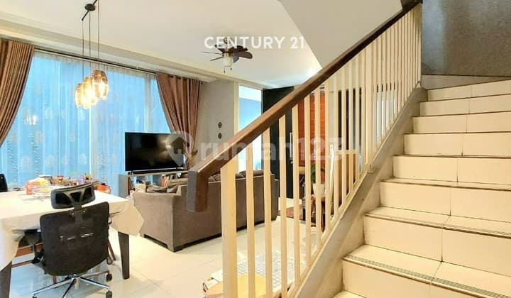 Rumah Asri Dalam Cluster Discovery Bintaro 6236