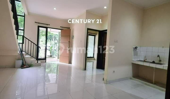 For Sale Quick House in Discovery Sector 9 8774