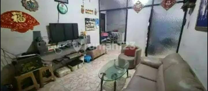 Rumah Strategis Cocok untuk Usaha di Jakarta Selatan 5965
