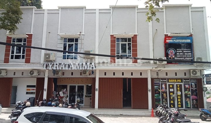 Ruko Siap Pakai 3 Lantai - Ideal untuk Kantor & Usaha Kecil