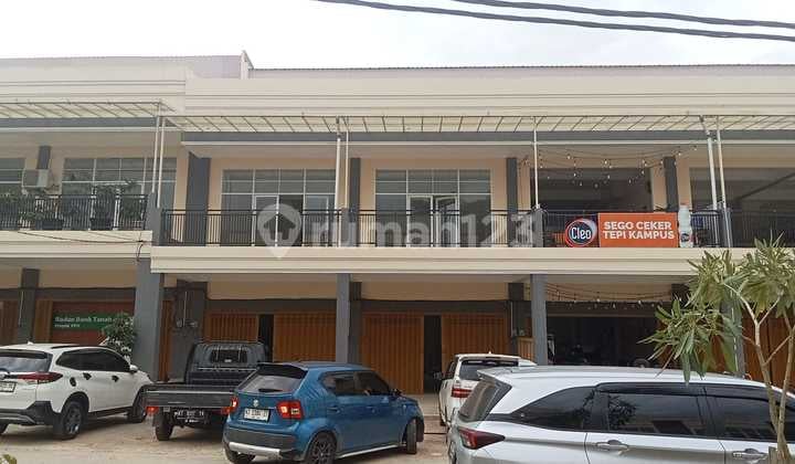 Ready-to-Use 3-Story Shop House - Suitable for Growing Businesses