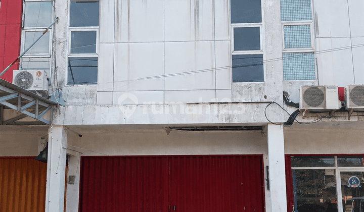 Ruko Modern 3 Lantai di Kawasan Bisnis Berkembang