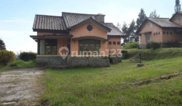 Vila Di Ciater Lembang Bandung