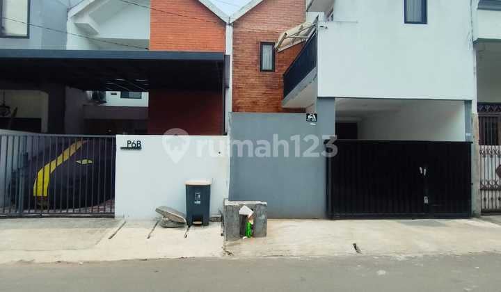 Rumah Bagus Di Dalam Komplek