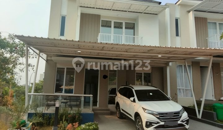 Dijual Rumah Bagus 2 Lantai di Paramount Village