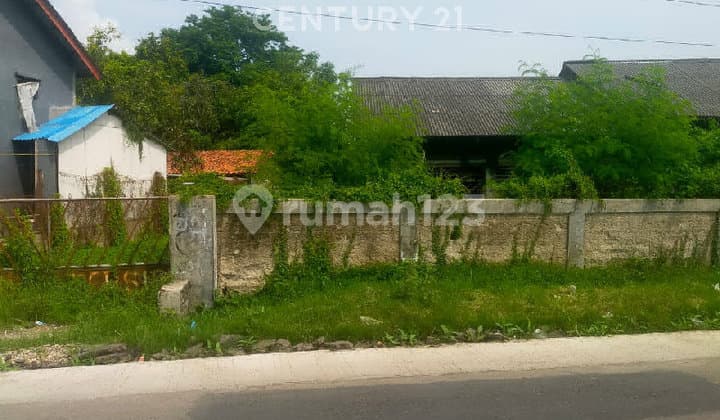 Ex Gudang Giling Padi di Karawang - Parkir Luas, Akses Kontainer