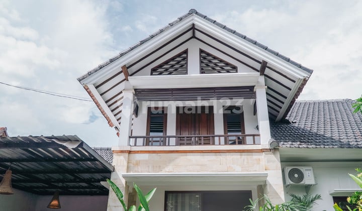 Sewa Rumah Minimalis 2 Lantai di Jl. Raya Semer Kerobokan Kelod | Fully Furnished & Strategis