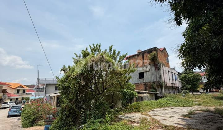Dijual Cepat Lahan dan Bangunan Peruntukan Kos-Kosan Ataupun Rumah di Nagoya