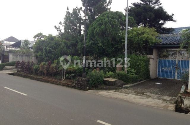 Rumah 2 Muka Jl M Saidi 1 Petukangan, Jakarta Selatan