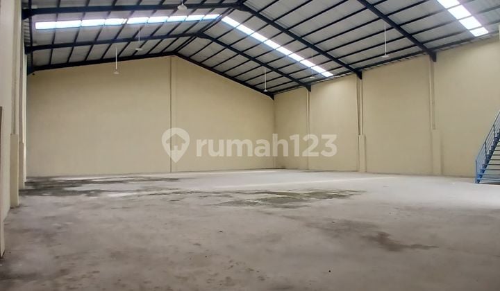 Spacious Warehouse with Strategic Location Near Toll Gate & Container Port in Samarinda